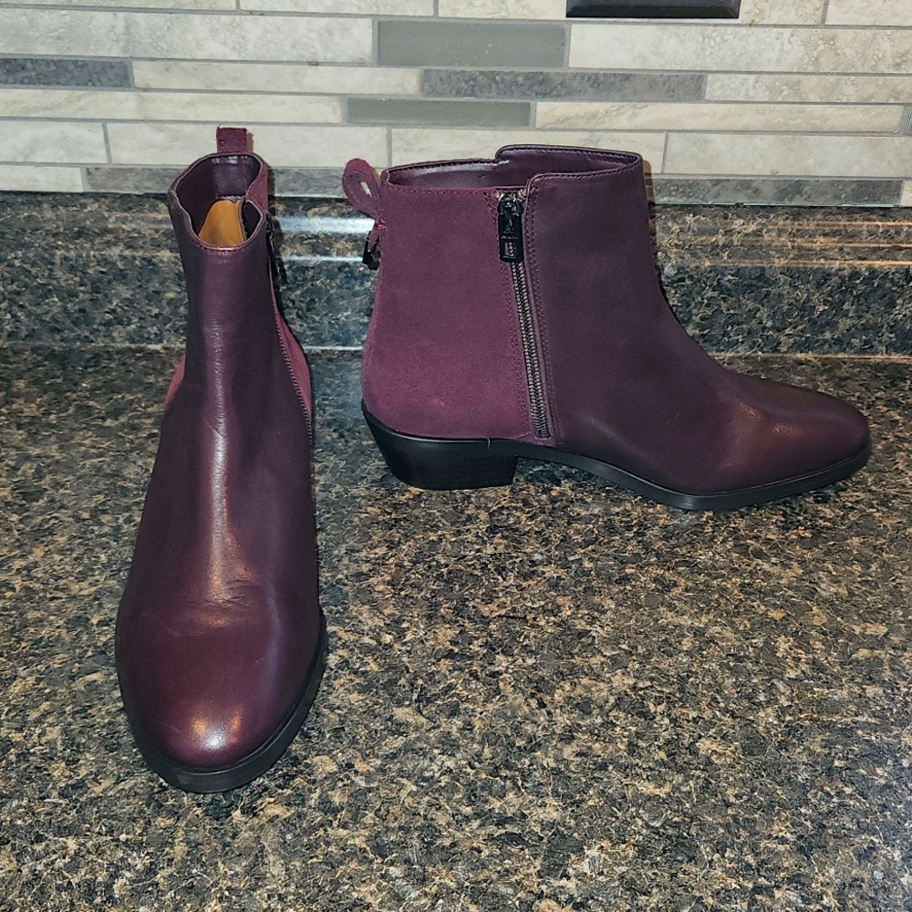COACH Deep purple leather and suede Carmen ankle boots